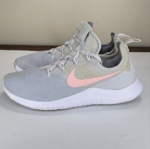 #43 Nike Women's Free TR 8 Shoe Gray Pure Platinm Pink 942888-006 Size 8